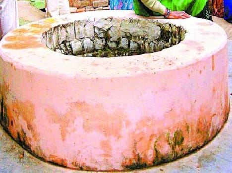 Uncle nephew's wedding party fell into the well, death